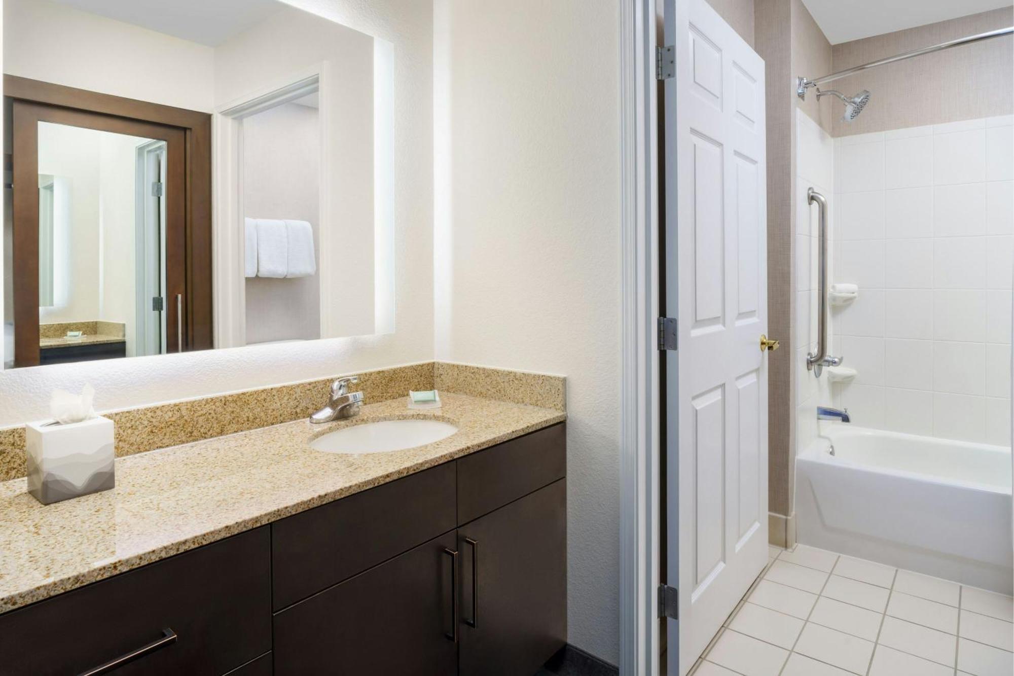 Residence Inn By Marriott Las Vegas Stadium Area Экстерьер фото